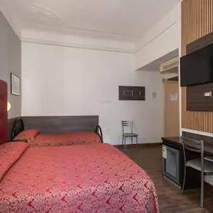 https://hotel-piola.italymilanhotels.net