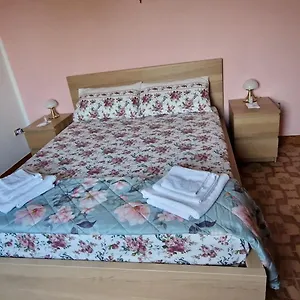 Nina Bed & Breakfast